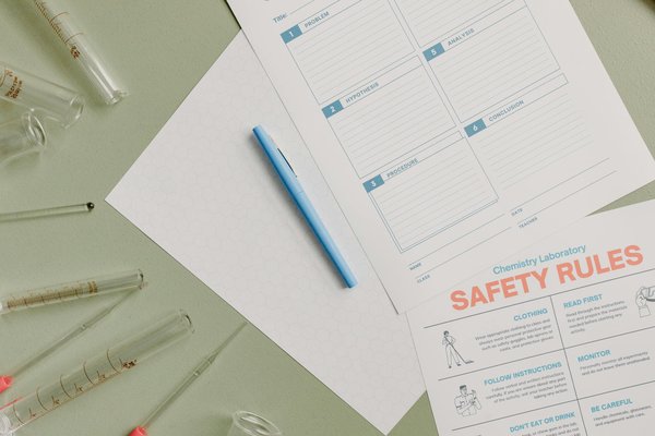 Sculptez votre corps : découvrez les étonnants avantages du gainage pour une silhouette affinée et la perte de poids efficace !